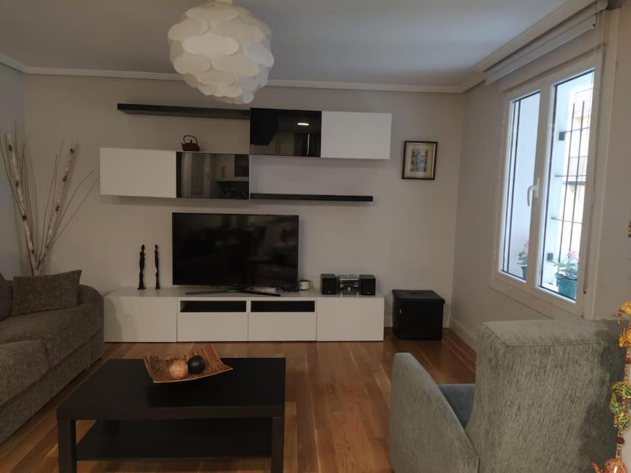 Agradable Piso En Gros. Buena Ubicacion Appartement